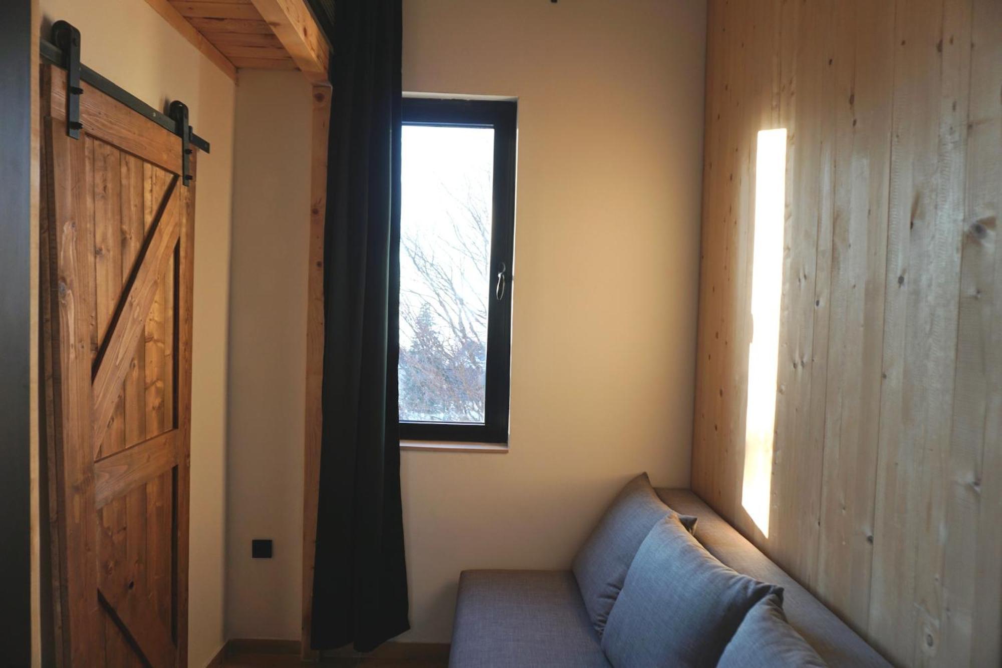Montana Hotel Lisina Eksteriør billede