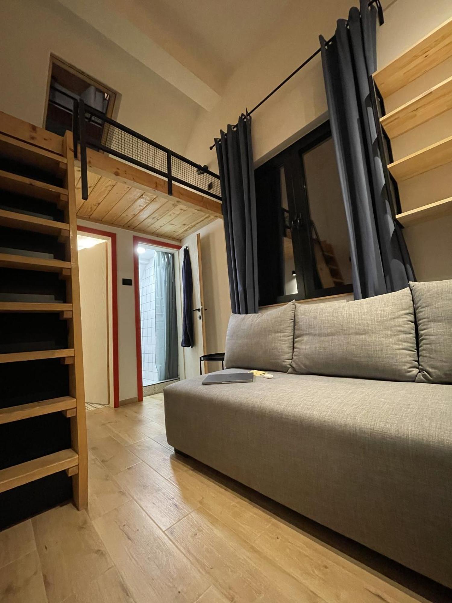 Montana Hotel Lisina Eksteriør billede